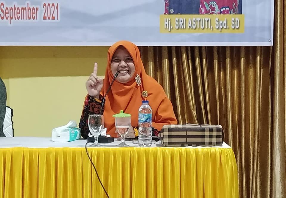 Anggota DPRD provinsi Bengkulu dapil kota Bengkulu Hj. Sri Astuti, S.Pd, SD