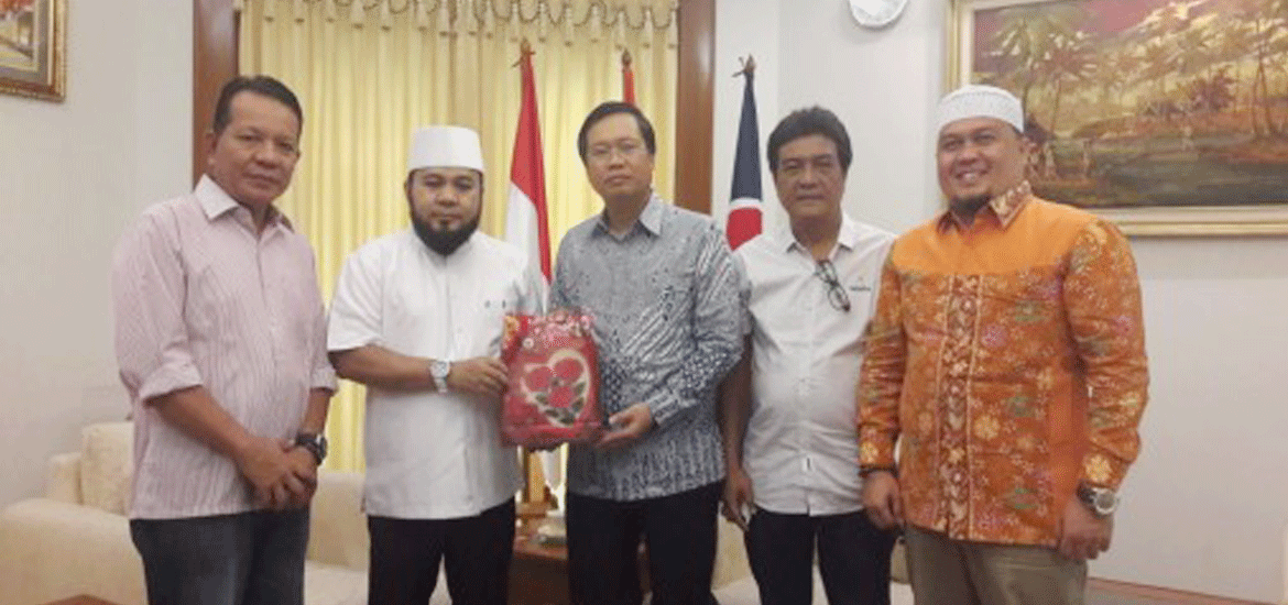 Walikota Helmi Hasan saat di kedutaan besar Vietnam
