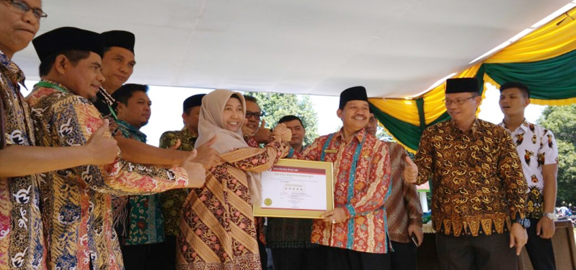 Direktur RSKJ Soeprapto Bengkulu bersama Staf Ahli Bidang Kemasyarakatan dan SDM, Rusdi Bakar,M.Pd. Rusdi Bakar