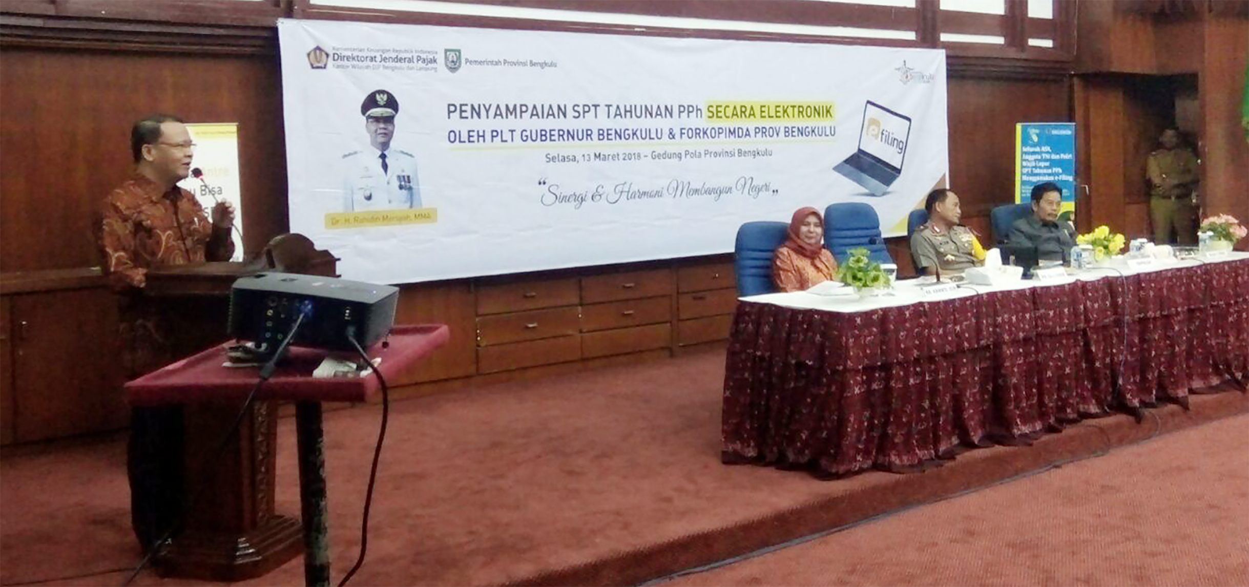 Plt Gubernur Rohidin Mersyah menyampaikan sambutan