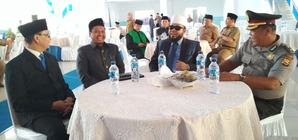 Nampak Walikota Bengkulu dan Direktur PDAM bersama para tamu undangan