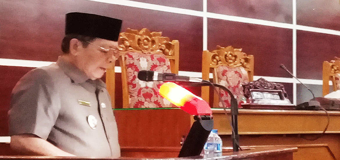 -- Pj Walikota Bengkulu Budiman Ismaun menyampaikan LKPJ Tahun 2017 --