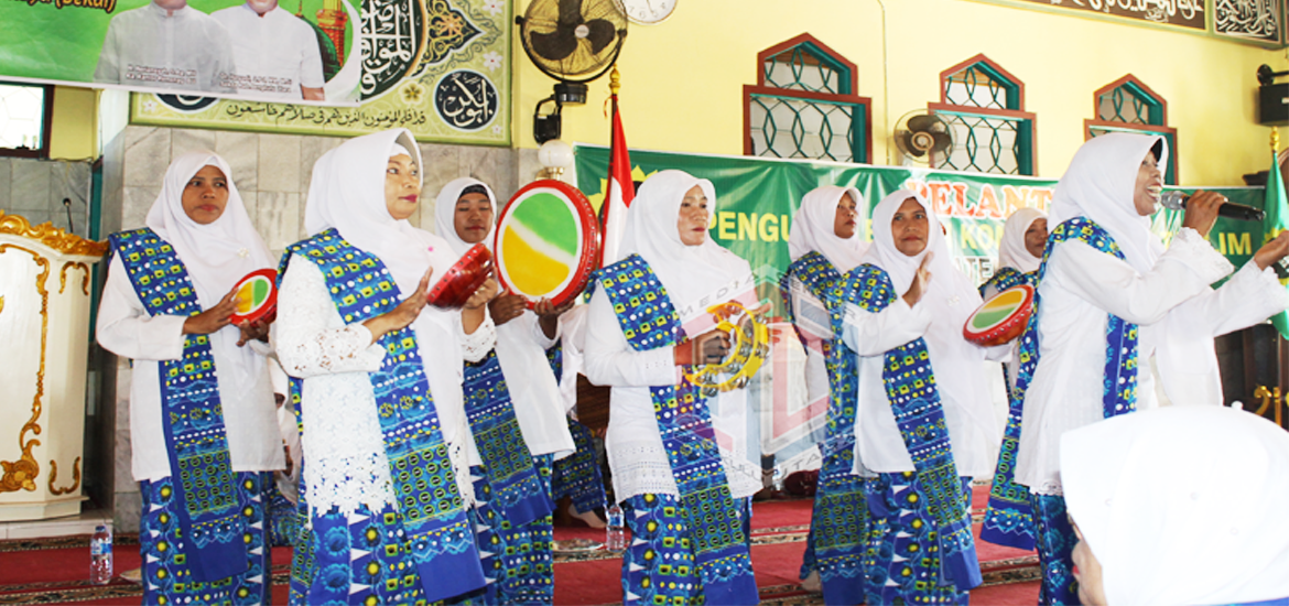 -- Penampilan rebbana saat peringati Isra' Mi'raj Nabi Muhammad SAW 1439 H --