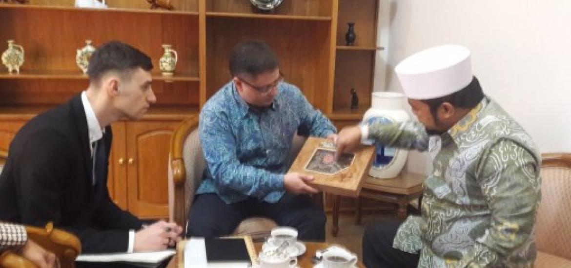 Walikota Helmi Hasan mendatangi Kantor Kedutaan Besar Rusia di Jakarta