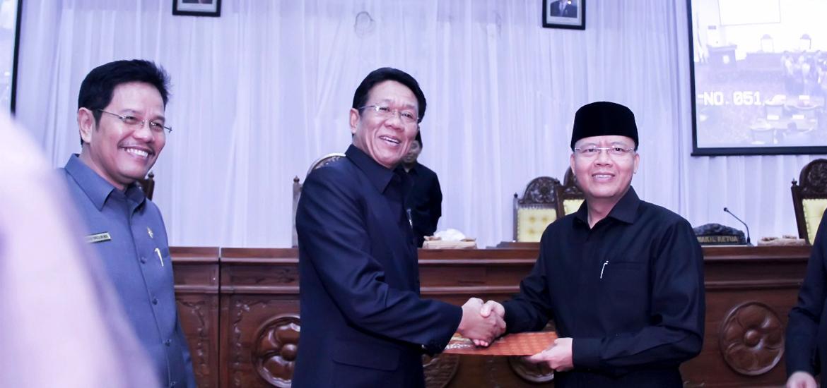 Rapat Paripurna DPRD Provinsi Benkulu Mengesahan Perda APBD 2018