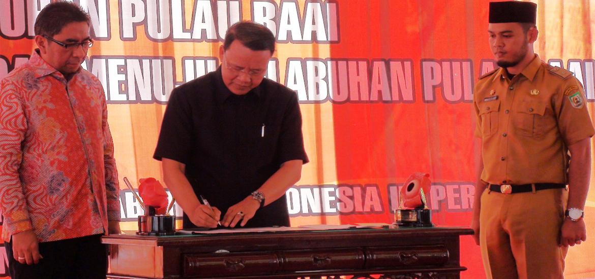 Penandatanganan Nota Kesepahaman Pengembangan Pelabuhan Pulau Baai dan Pembangunan Rel Kereta Api dari dan Menuju Pelabuhan Pulau Baai