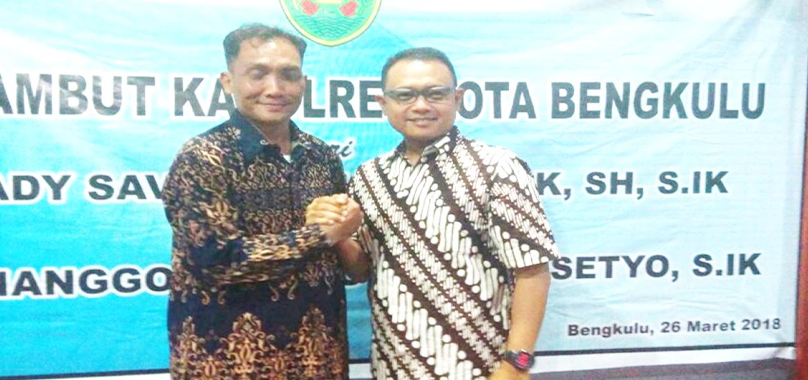 Pisah sambut Mantan Kapolres Kota Bengkulu AKBP Ady Savart Bersama Kapolres Baru AKBP Prianggodo Heru 
