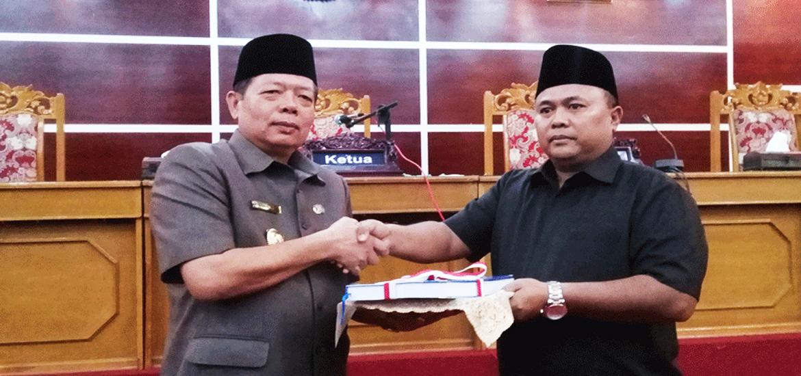 Rapat paripurna penyampaian LKPJ Walikota Bengkulu Tahun 2017, Senin (9/4/2018)