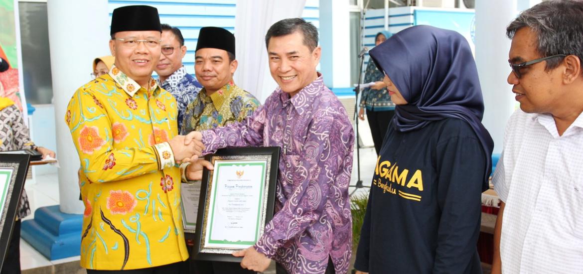 Bakti sosial Operasi Katarak,  Sunatan Massal, Penyuluhan Dana Desa dan Ekonomi Kreatif, serta Penyuluhan Narkoba