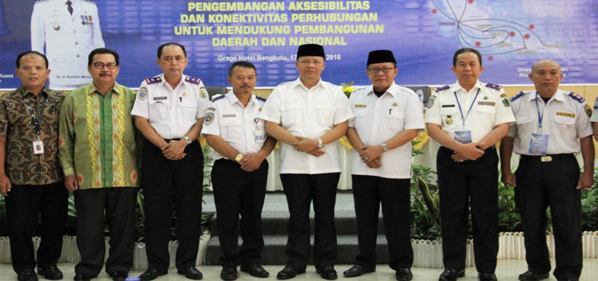 Rohidin Mersyah membuka secara resmi Focus Group Discussion Tataran Transportasi Wilayah Provinsi Bengkulu