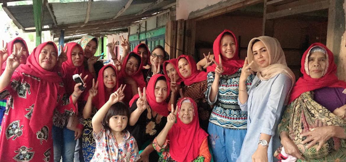 Restuty berkeliling bersama Tim untuk menyerap Aspirasi masyarakat serta bersilaturahmi dengan keluarga besar dan pendukung setia Rio Capella