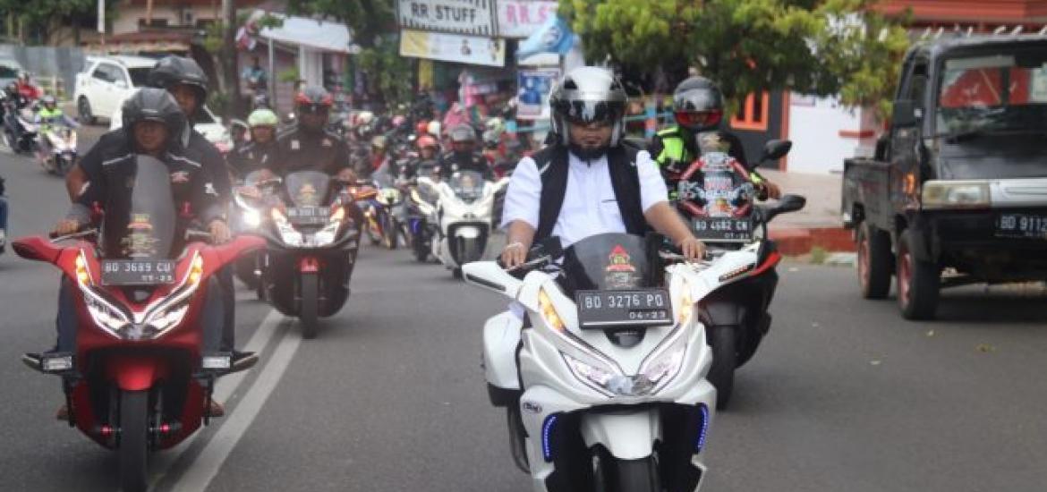 Walikota Bengkulu Helmi Hasan saat Anniversary Honda PCX Club Indonesia (HPCI) Bengkulu ke- 2