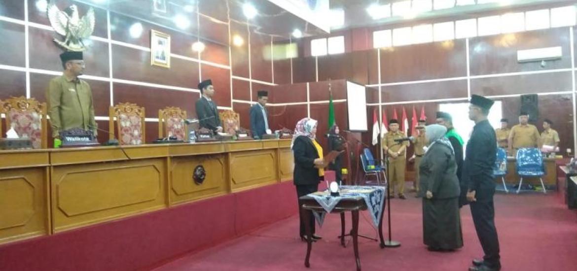 Rapat Paripurna Istimewa Ke 2   dengan agenda Pergantian Antar Waktu Suhartini