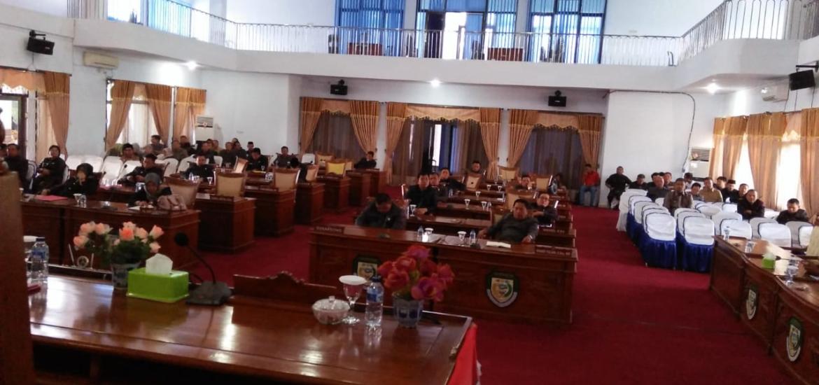 Rapat Paripurna Penyampaian Pandangan Akhir Fraksi Terhadap 5 Raperda