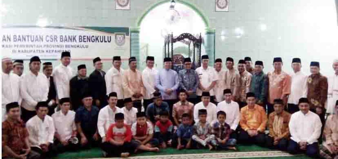 Penyerahan CSR Bank Bengkulu ke 2 Masjid dan 2 Panti Asuhan di Kepahiang