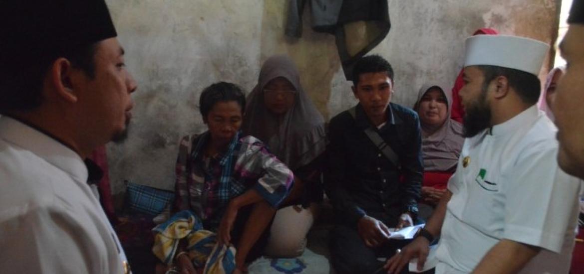 penderita sakit Kanker payudaara didatangi Walikota Bengkulu Helmi Hasan