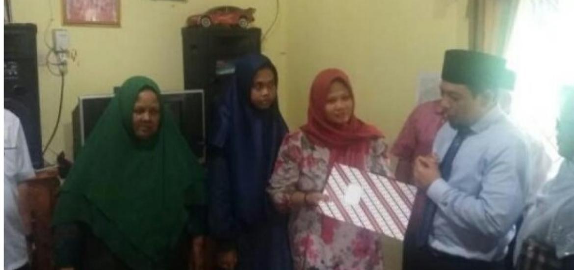 Wawali Berikan Santunan Dirumah Duka, Rian Hidayat
