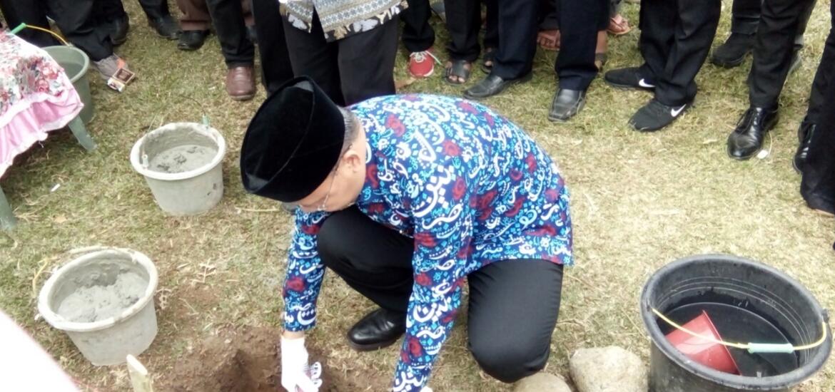 Gubernur Rohidin letakkan batu pertama pembangunan Klinik Muhammadiyah di Kaur