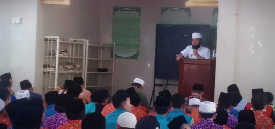 Walikota Helmi Hasan