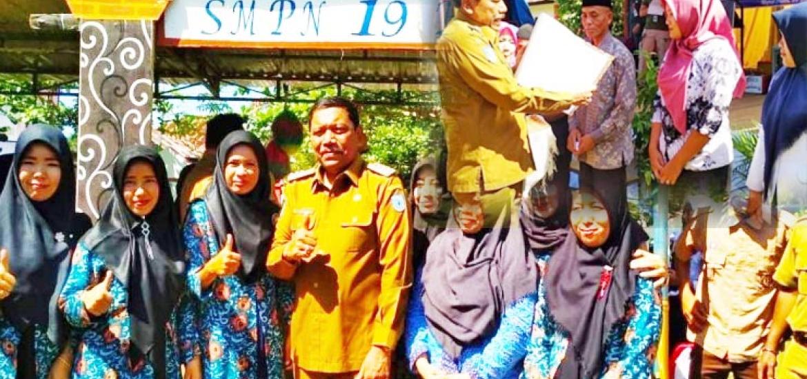 Bupati Mian Giat Bakti Sosial dan Berikan Bantuan Warga Napal Putih