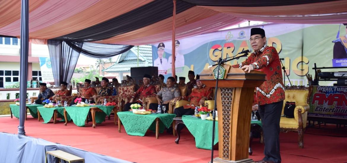 Bupati Rejang Lebong Ahmad Hijazi saat peresmian Kampus UPP