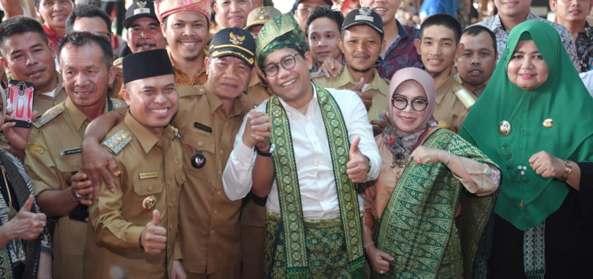 Mendes PDTT saat di  Desa Temajuk Kecamatan Paloh Kabupaten Sambas Kalimantan Barat