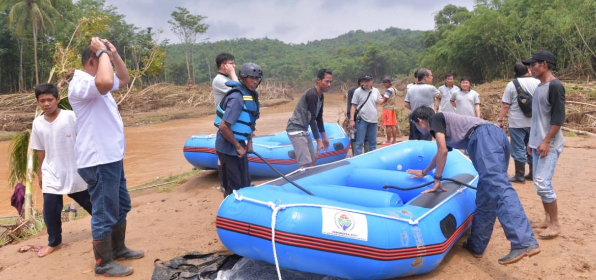 Kemendes PDTT Latih Swift Water Rescue Warga Terdampak Banjir