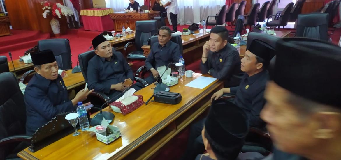 Paripurna Pembentukan 3 Pansus 