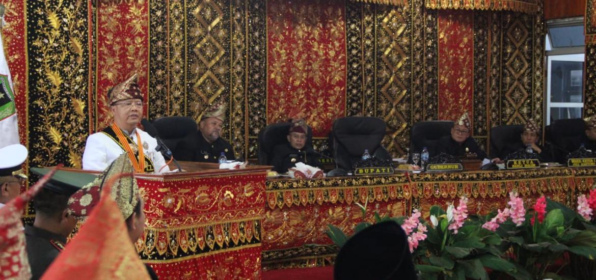 Hadiri Paripurna Istimewa DPRD HUT BS ke 71, Ini Pesan Gubernur Rohidin