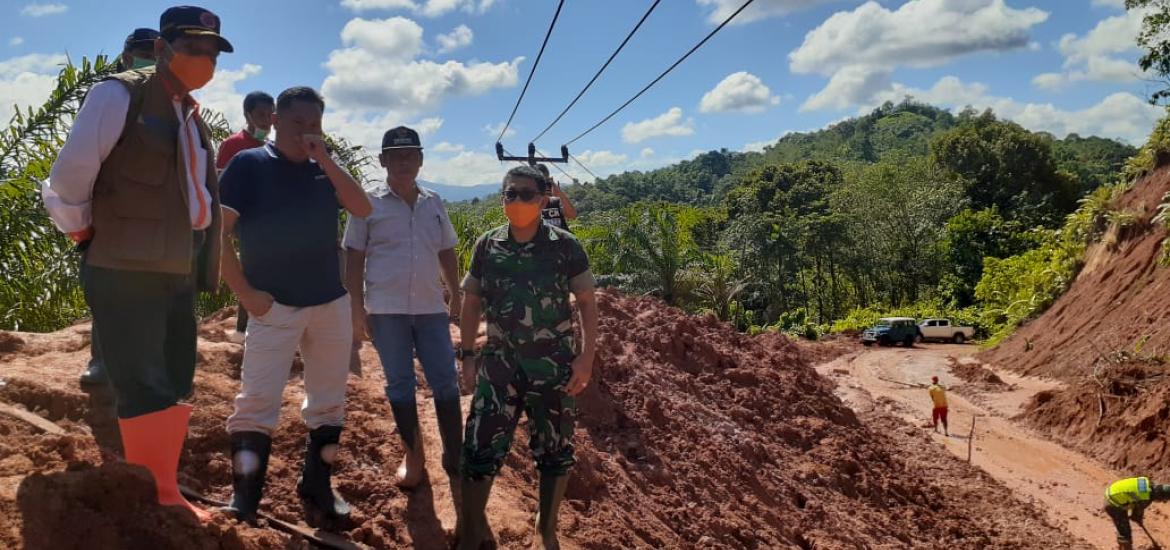 BPBD dan PUPR Prov Bengkulu Sigap Tanggulangi Longsor Desa Penum Bengkulu Tengah