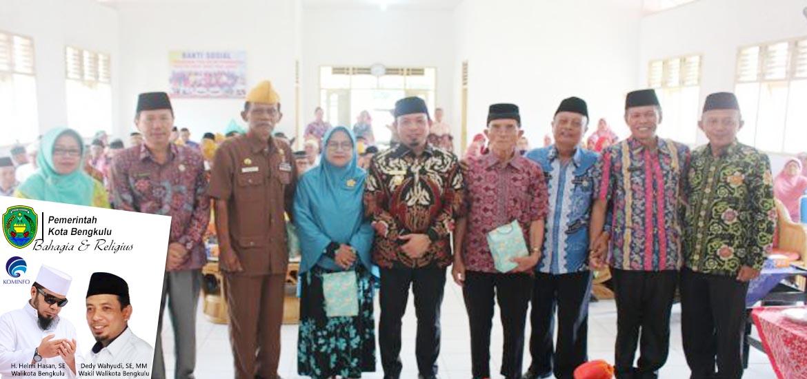 Pemkot Bengkulu Gelar Wisata Religi Bersama Para Lansia