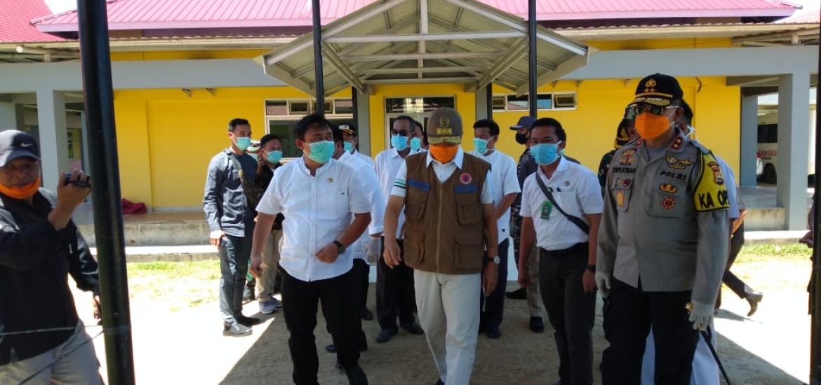 Gubernur Rohidin saat di RSUD Mukomuko