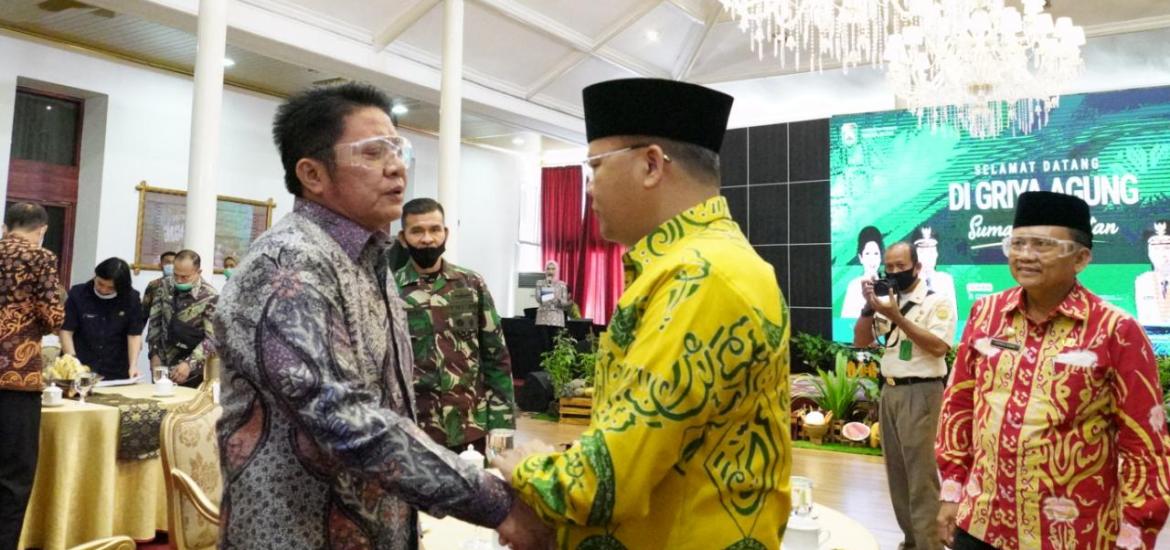 Gubernur Bengkulu Rohidin Mersyah saat silaturahmi bersama Gubernur Sumsel Herman Deru
