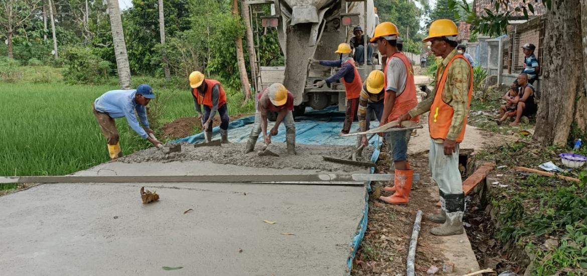 Pekerjaan jalan lingkungan