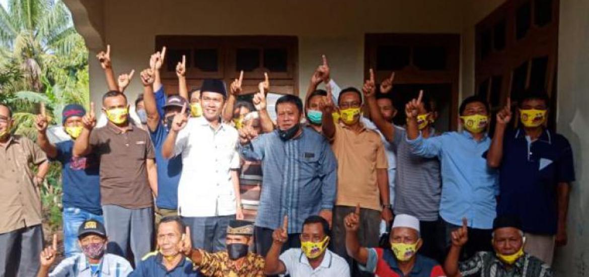 Choirul Huda bersama masyarakat Padang Gading Mukomuko