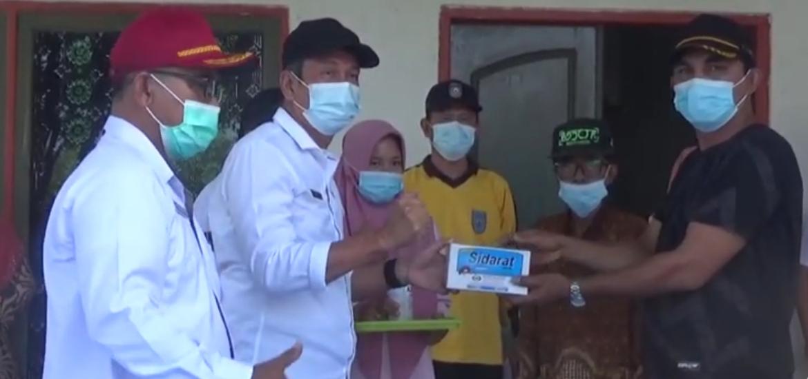 Kepala DTPHP Provinsi Bengkulu Pimpin Kegiatan Penyemprotan Hama di TAP BU