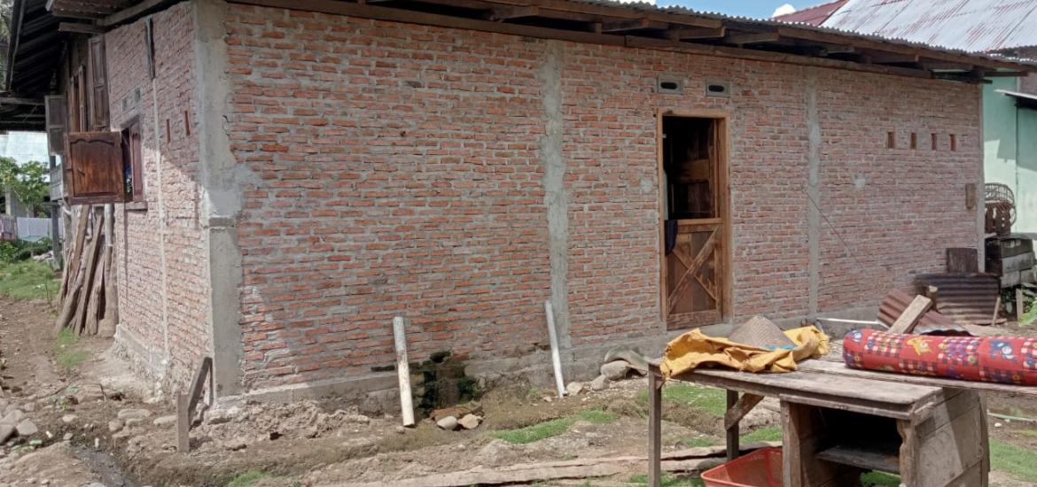 Warga Pekon Bandar Kejadian Bersyukur Dapat Bantuan Bedah Rumah