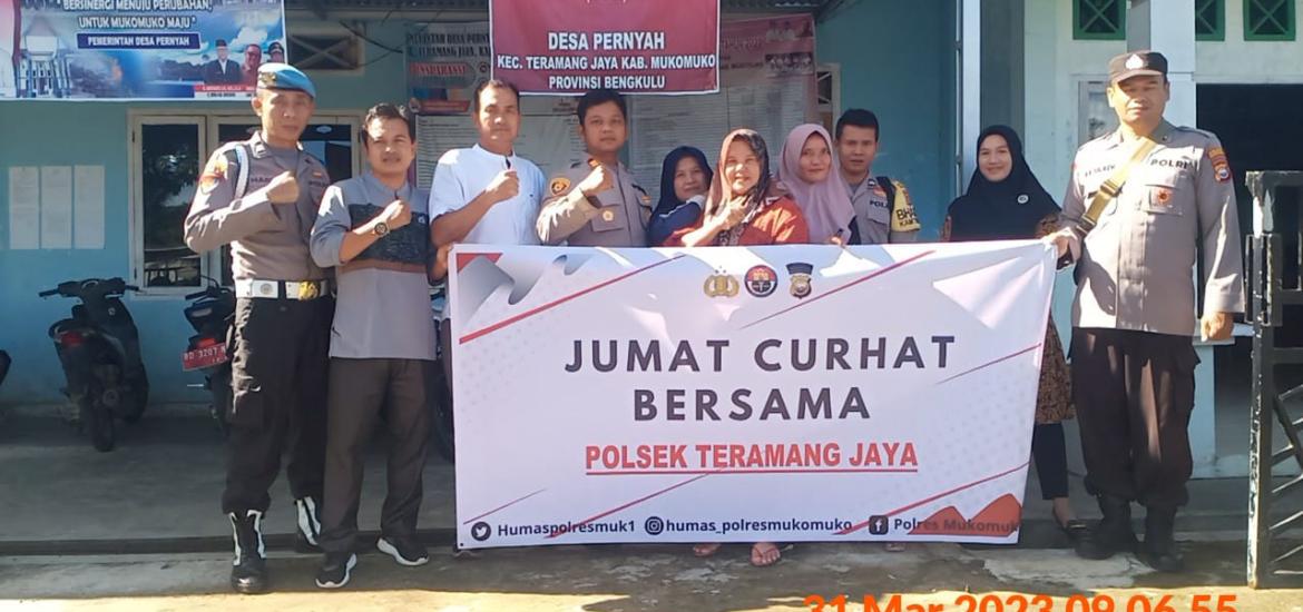 Jumat Curhat di Desa Penyah