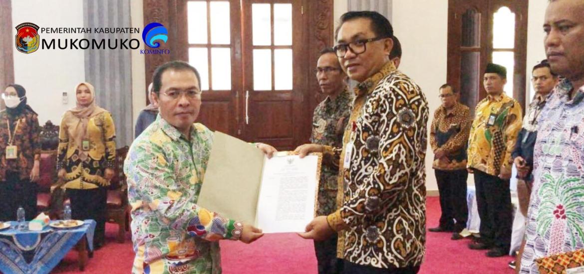 Bupati Mukomuko Kukuhkan TPAKD