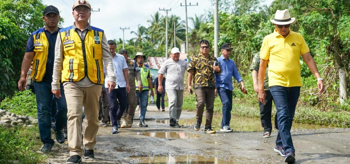 Waka I DPRD Provinsi Bengkulu Tinjau Rencana Pembangunan Jalan Poros di Kaur