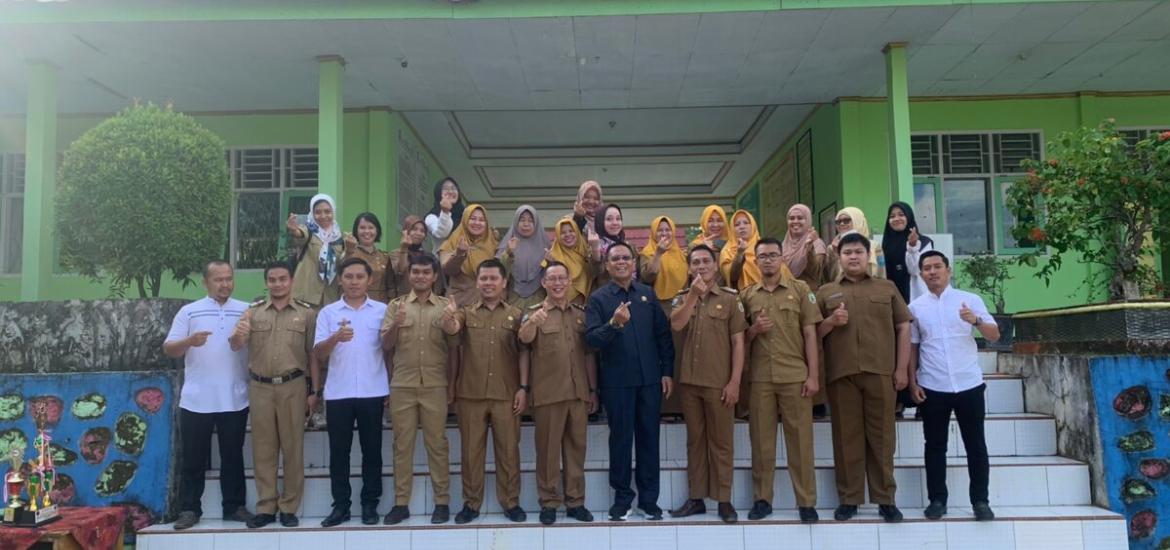 Anggota DPRD Provinsi Sumardi Kunjungan Ke SMA 11 Kota Bengkulu, Soroti Fasilitas Sekolah