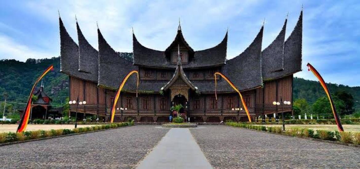 Istano Basa Pagaruyung