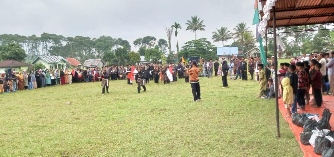 Tradisi Sedekah Bumi Desa Air Sempiang Berjalan Lancar