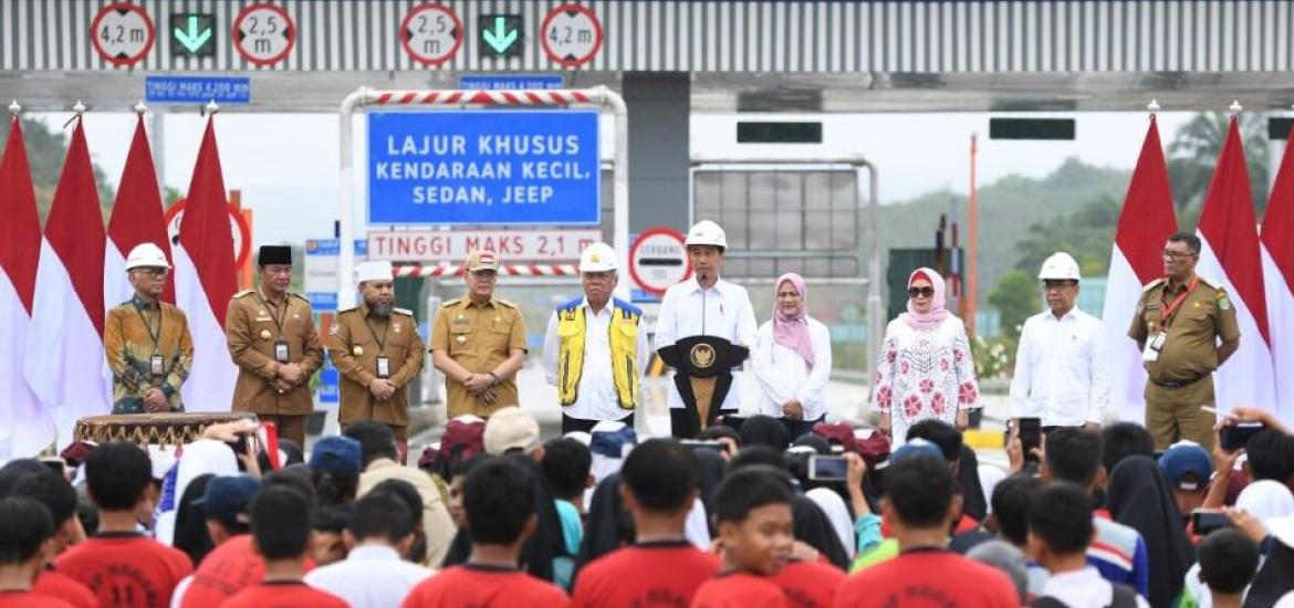 Presiden Jokowi Resmikan Jalan Tol Bengkulu -Taba Penanjung