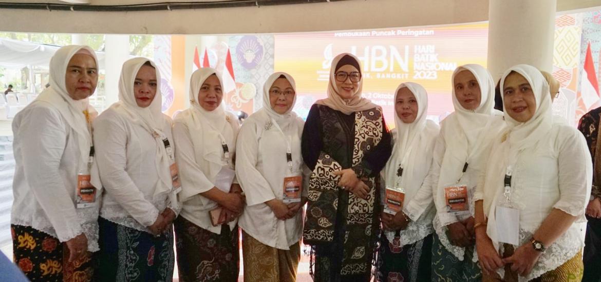 Derta Rohidin Dorong Batik Besurek Terus Tumbuh dan Maju