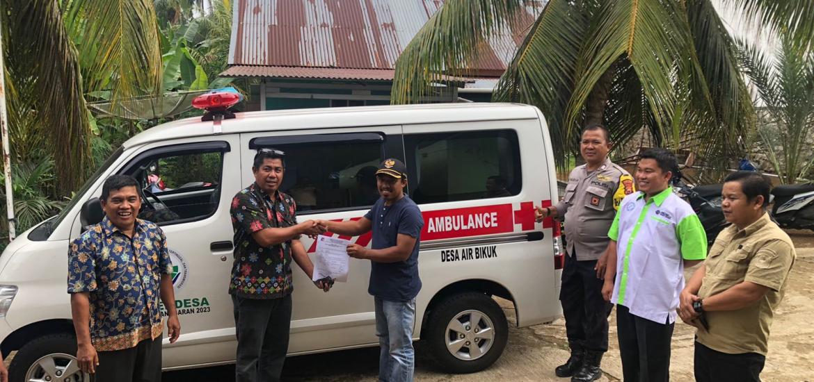 Pemdes Air Bikuk Datangkan Ambulans Baru