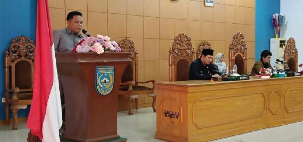 DPRD Bengkulu Utara Sampaikan Pandangan Fraksi Terhadap Raperda APBD 2024