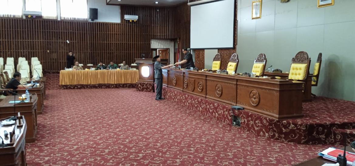 Jawaban Gubernur Bengkulu Terhadap Pandangan Umum Fraksi atas Raperda  Penanaman Modal dan Perizinan Berusaha