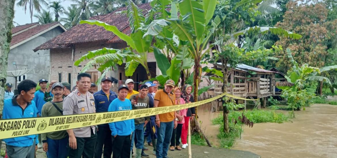 Pekon Sinar Bangundi Kecamatan BNS Tanggamus Terendam Air 