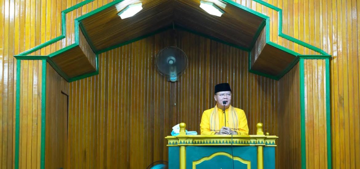 Gubernur Rohidin